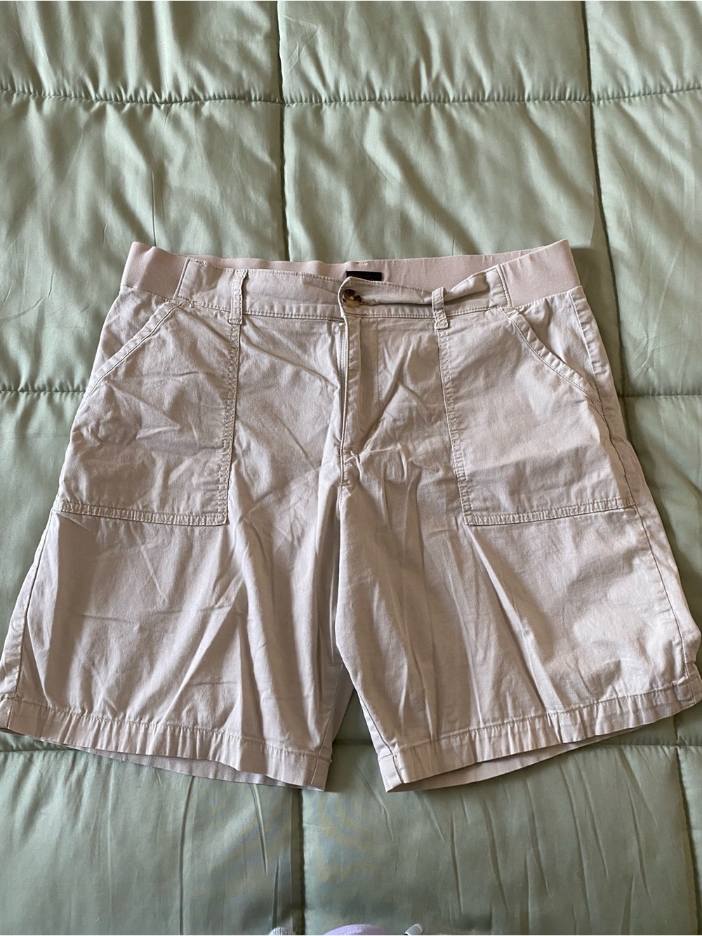 Lee Women’s Casual Utility Shorts in Light Beige